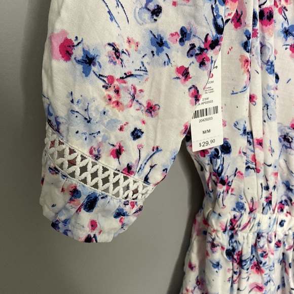 NWT Ardene Floral Romper (size medium) - Picture 5 of 8